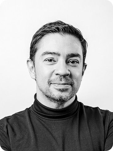 Claudio Lobos - Director EGGS